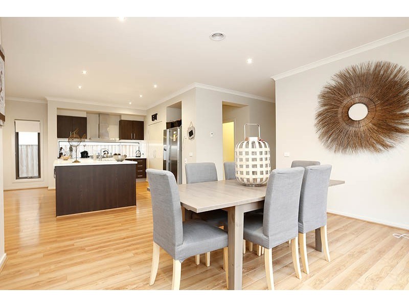 5 Spraypoint Drive, Point Cook VIC 3030