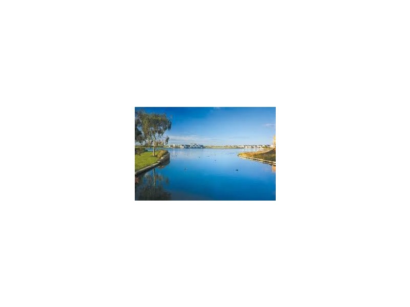 5 Spraypoint Drive, Point Cook VIC 3030
