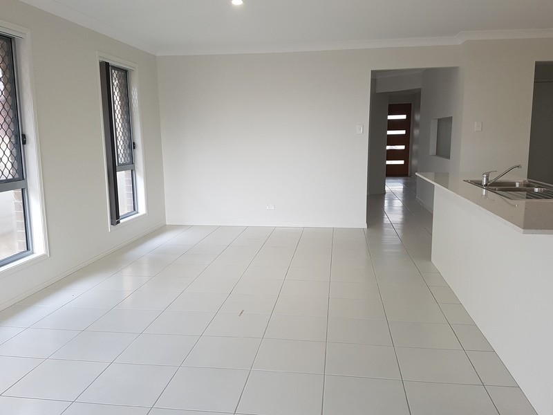 189 Dixon Drive, Pimpama QLD 4209