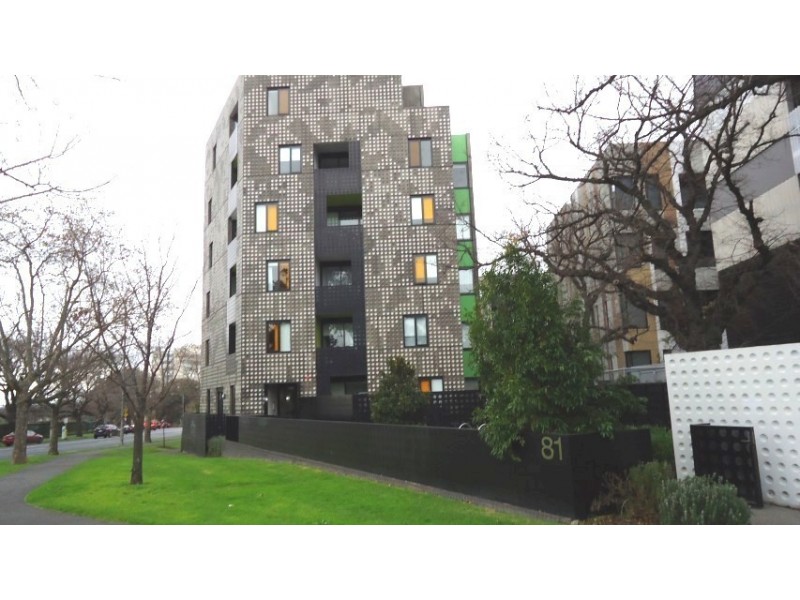 402N1/81 Cemetery Road East, Carlton VIC 3053