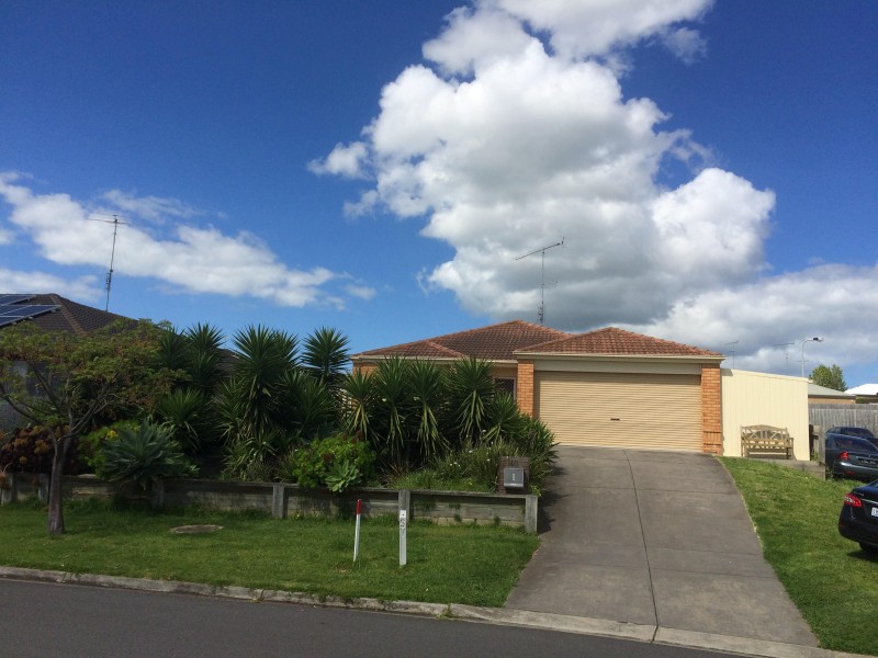 40 Huon Crescent, Leopold VIC 3224