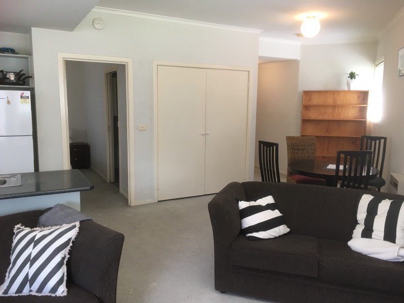 2/25 Barkly Street, Carlton VIC 3053