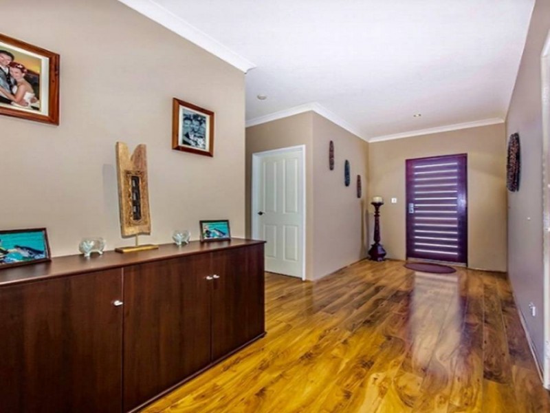 17 Hamelin Street, Two Rocks WA 6037