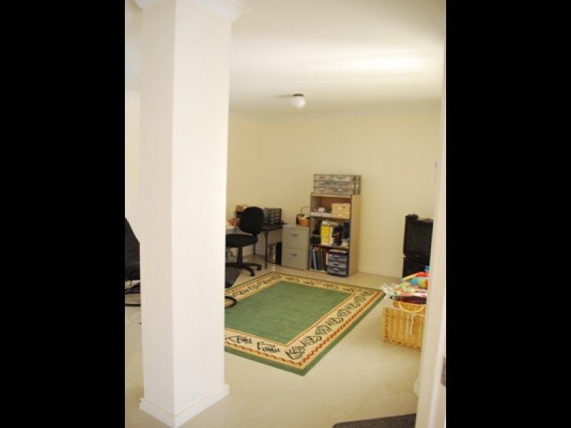 7 Higgs Court, Brookdale WA 6112
