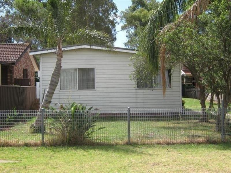 12 Cooyong Crescent, Toongabbie NSW 2146