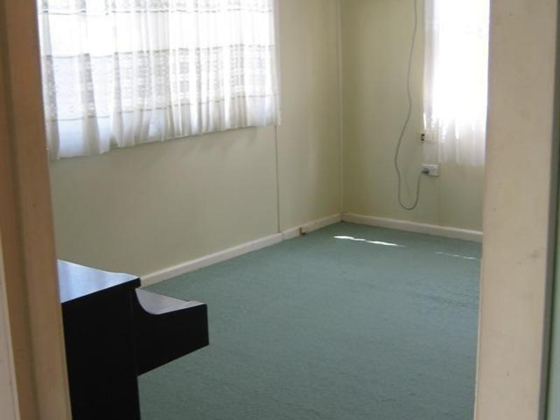 12 Cooyong Crescent, Toongabbie NSW 2146