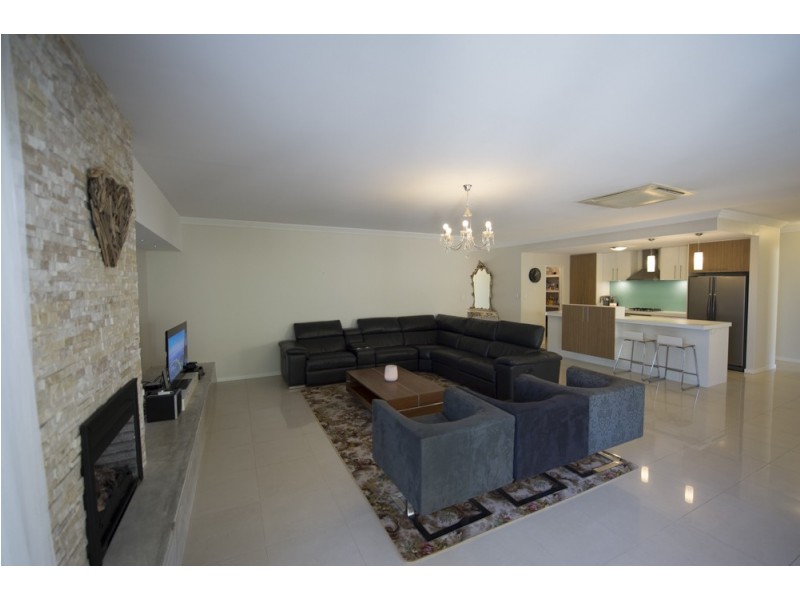 32 Auckland Way, Hocking WA 6065