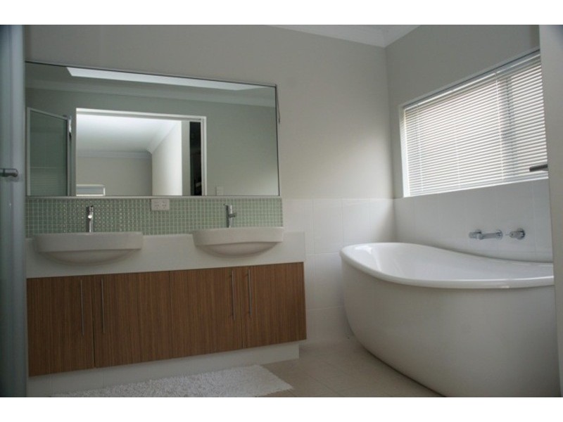 32 Auckland Way, Hocking WA 6065