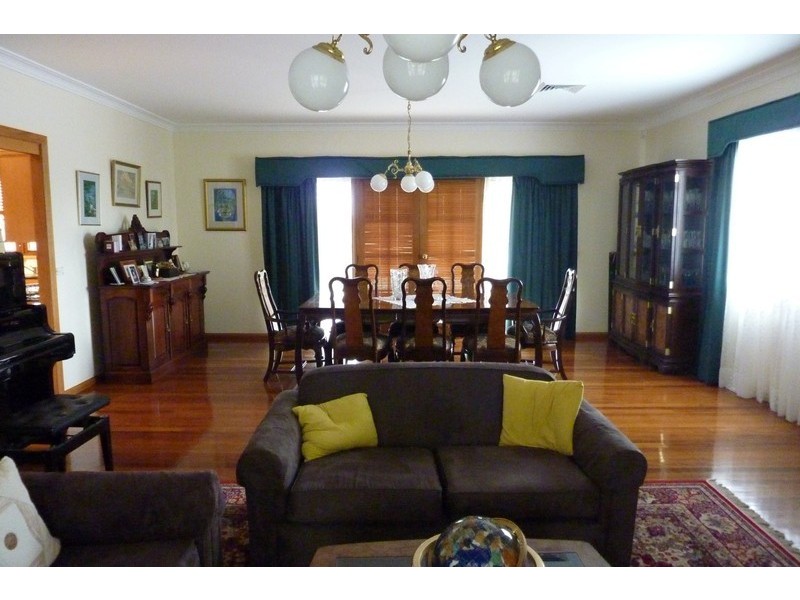 26 Rees James Rd, Raymond Terrace NSW 2324