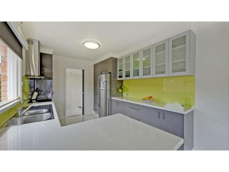 11 Coolangatta Street, Lindisfarne TAS 7015