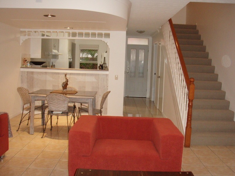 SANDALWOOD 4/18 DUNLOP COURT, Mermaid Waters QLD 4218