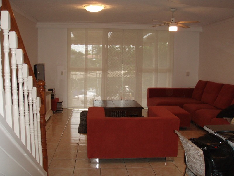 SANDALWOOD 4/18 DUNLOP COURT, Mermaid Waters QLD 4218