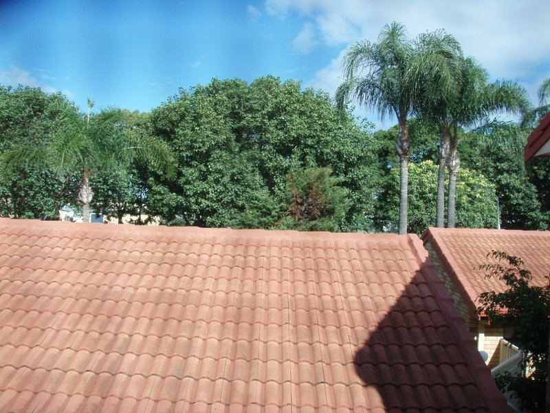 SANDALWOOD 4/18 DUNLOP COURT, Mermaid Waters QLD 4218
