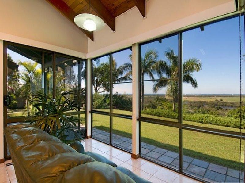 48 Twin Peaks Road, Bli Bli QLD 4560