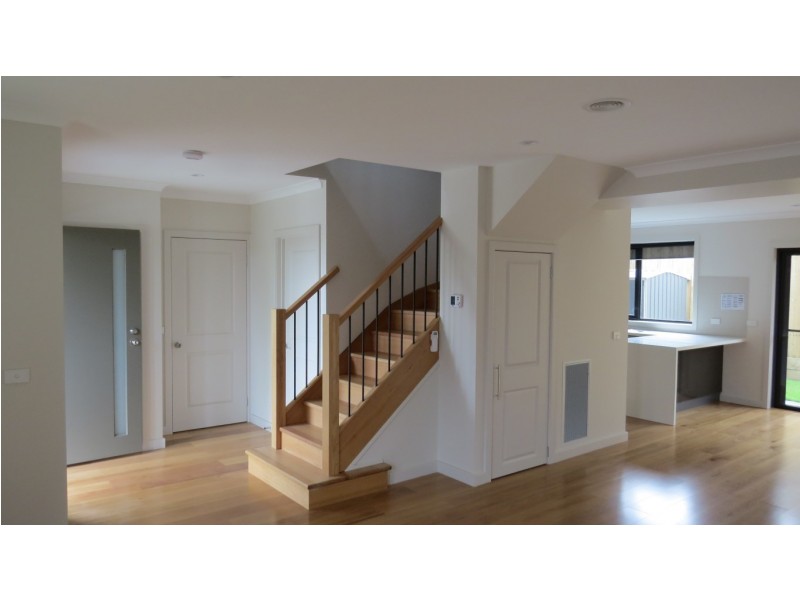 8 Medway Street, Box Hill North VIC 3129