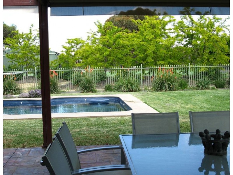 38 Wallingford Court, Echuca VIC 3564