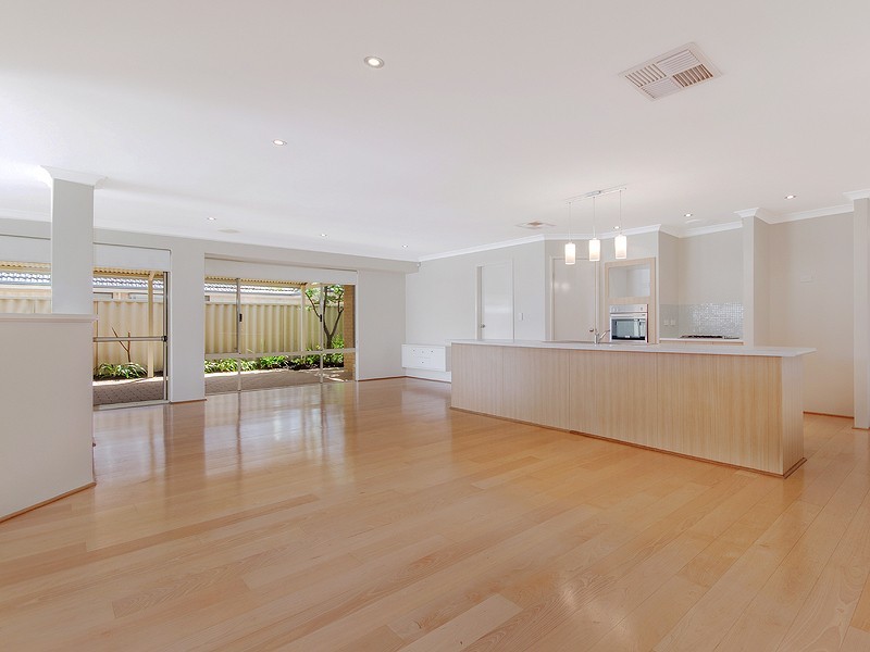 22 Miltona Drive, Secret Harbour WA 6173