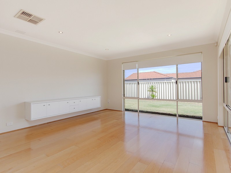 22 Miltona Drive, Secret Harbour WA 6173