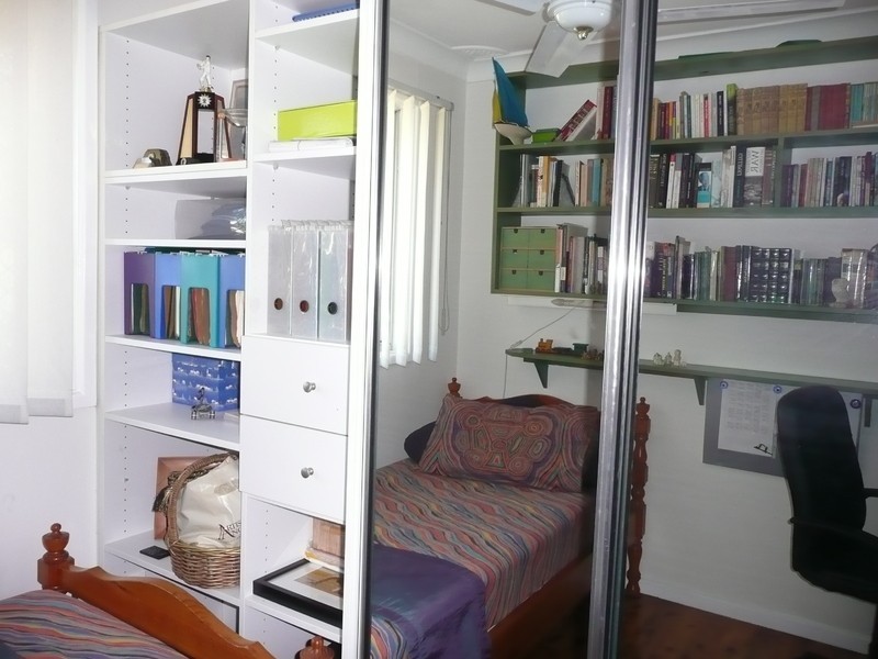 32 Vernon St, Greystanes NSW 2145