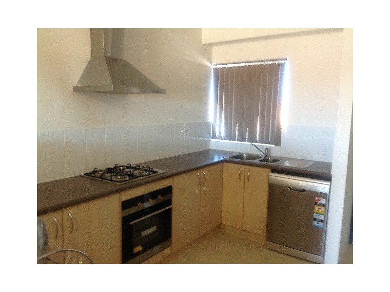 6/144 Canna Drive, Canning Vale WA 6155