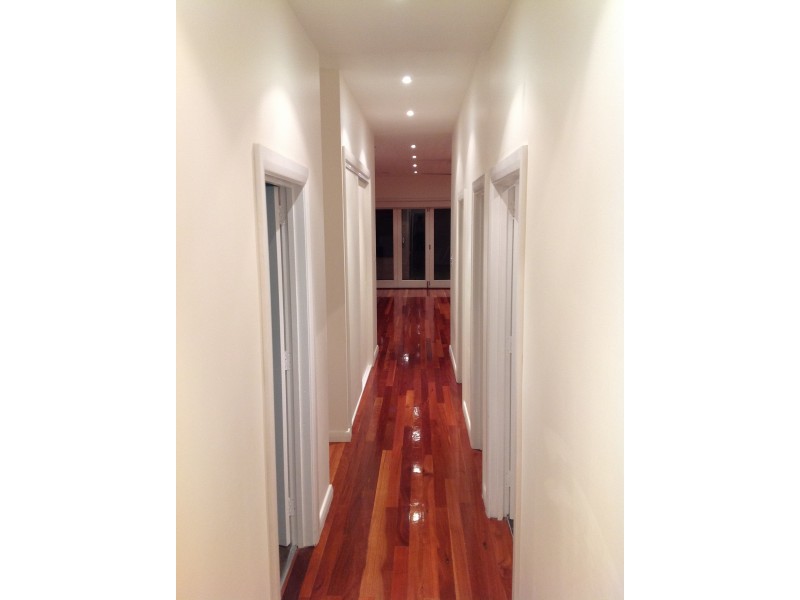 8 Hoffman Street, Brunswick West VIC 3055