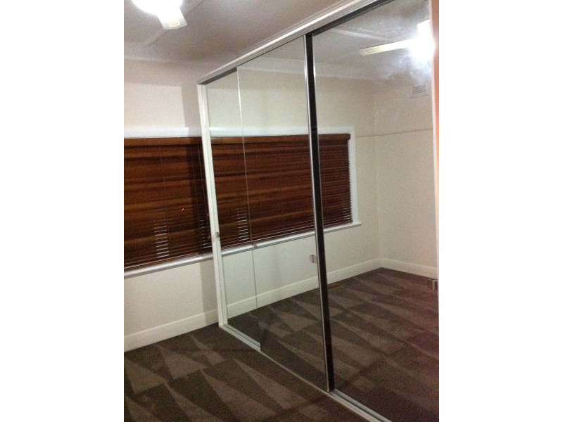 8 Hoffman Street, Brunswick West VIC 3055