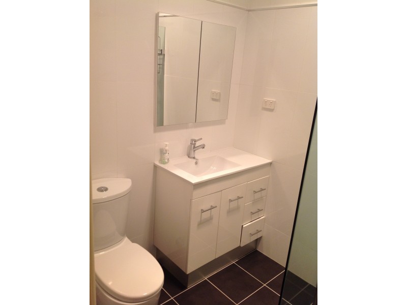 8 Hoffman Street, Brunswick West VIC 3055