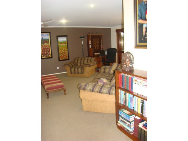 52 Ben Nevis, Beaconsfield QLD 4740