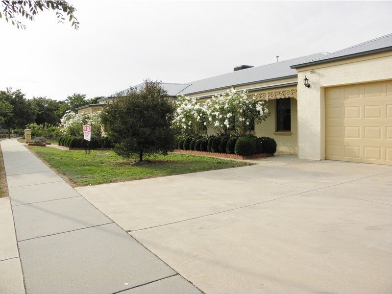 18 Lewana Way, Strathfieldsaye VIC 3551