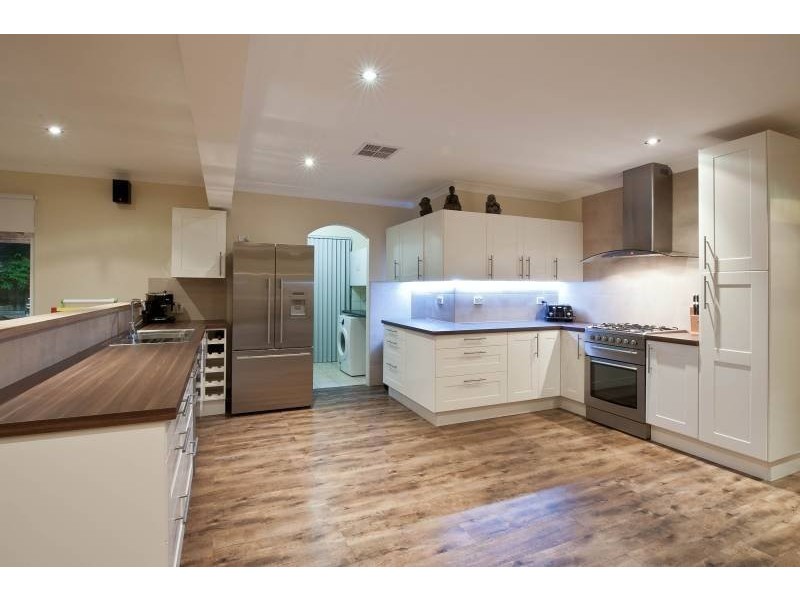 55 Monument Drive, Beldon WA 6027