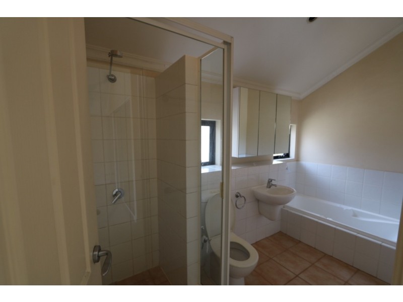 7/98 Stirling Highway, North Fremantle WA 6159