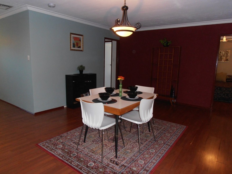 10 Durnsford Way, Camillo WA 6111