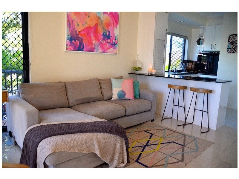 4/1396  Gold Coast Hwy, Palm Beach QLD 4221