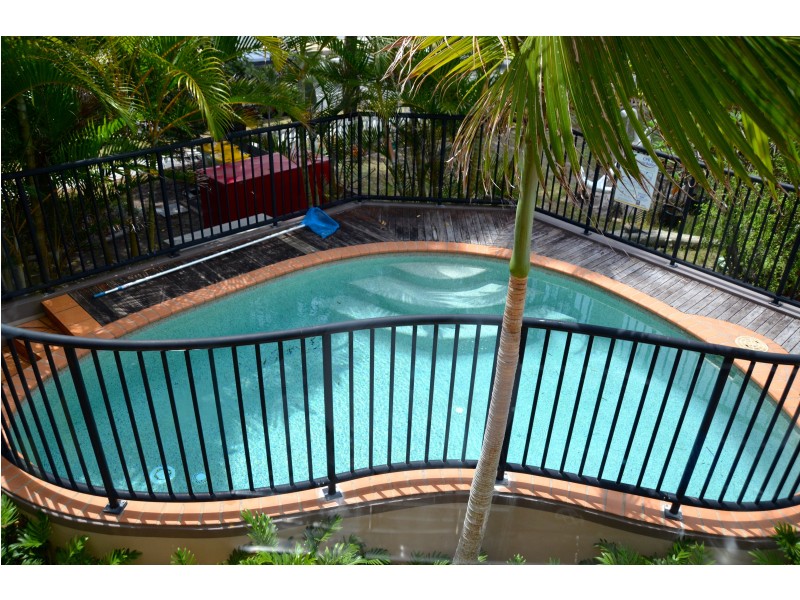 4/1396  Gold Coast Hwy, Palm Beach QLD 4221