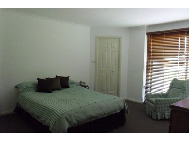 31 Wagga Wagga Street, Prestons NSW 2170