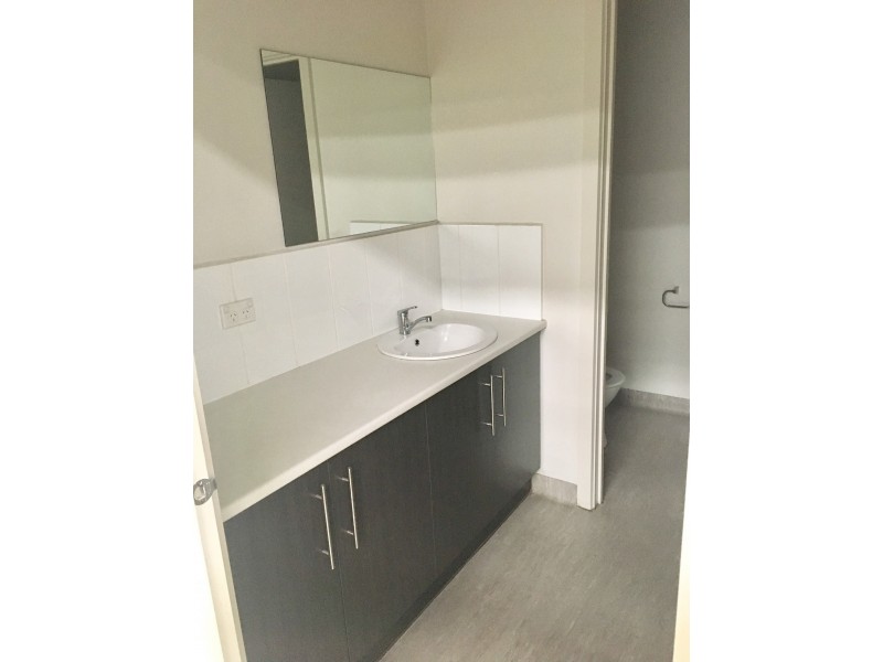 21 Bate Close, Pakenham VIC 3810