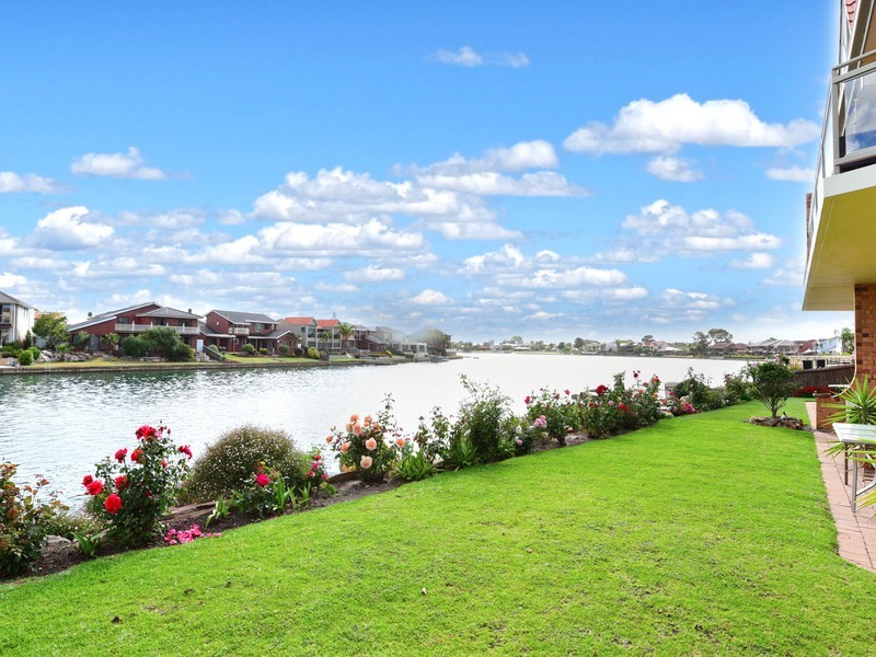 8/6 Sunrise Court, West Lakes SA 5021