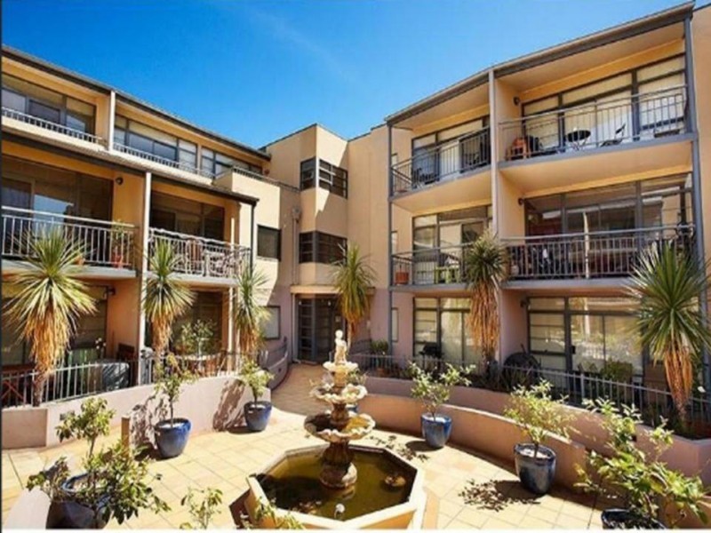 62 Wellington Street, St Kilda VIC 3182