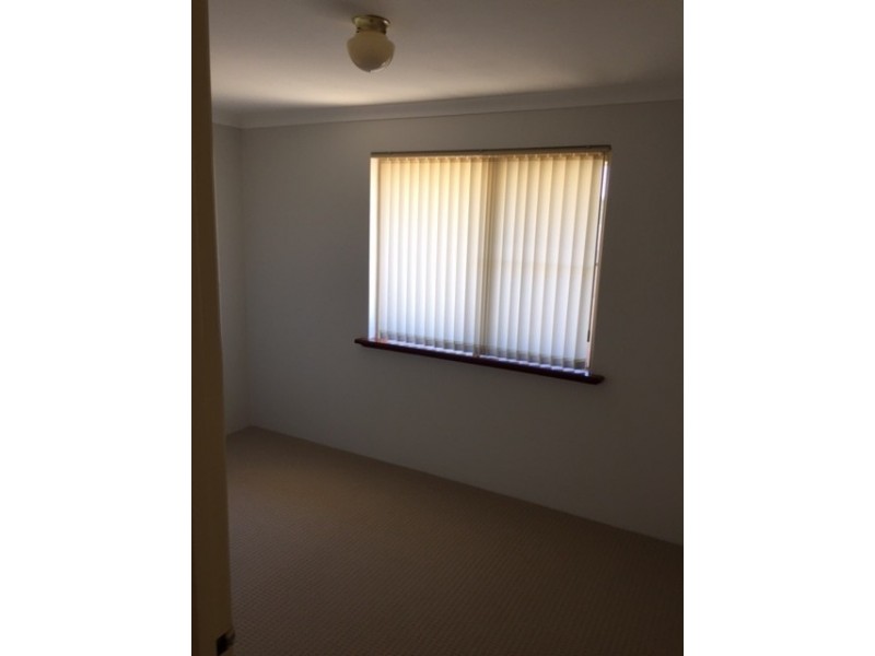 77B Welwyn Avenue, Salter Point WA 6152
