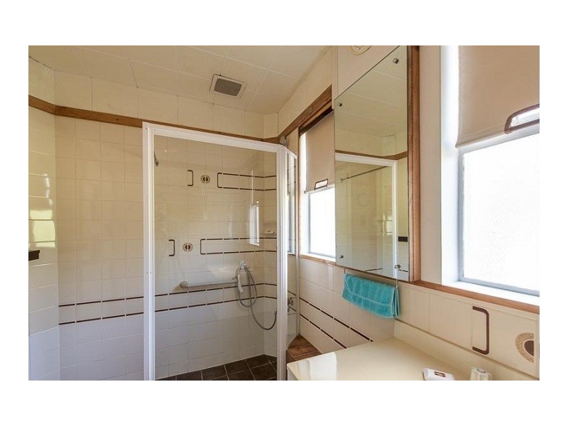 13 Granville Avenue, Geilston Bay TAS 7015