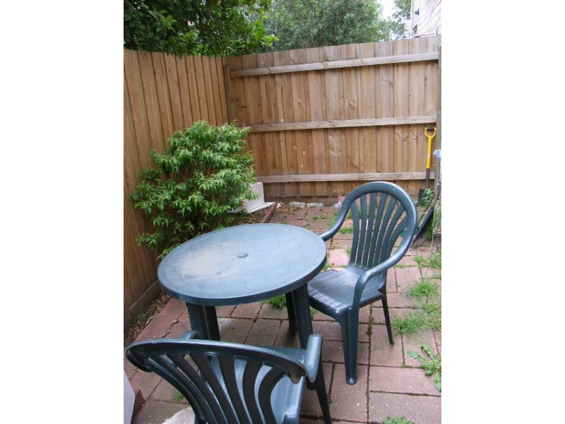 1/31 Staley Street, Brunswick VIC 3056