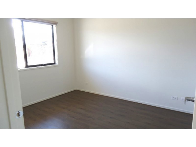 12 Milliners Avenue, Keysborough VIC 3173