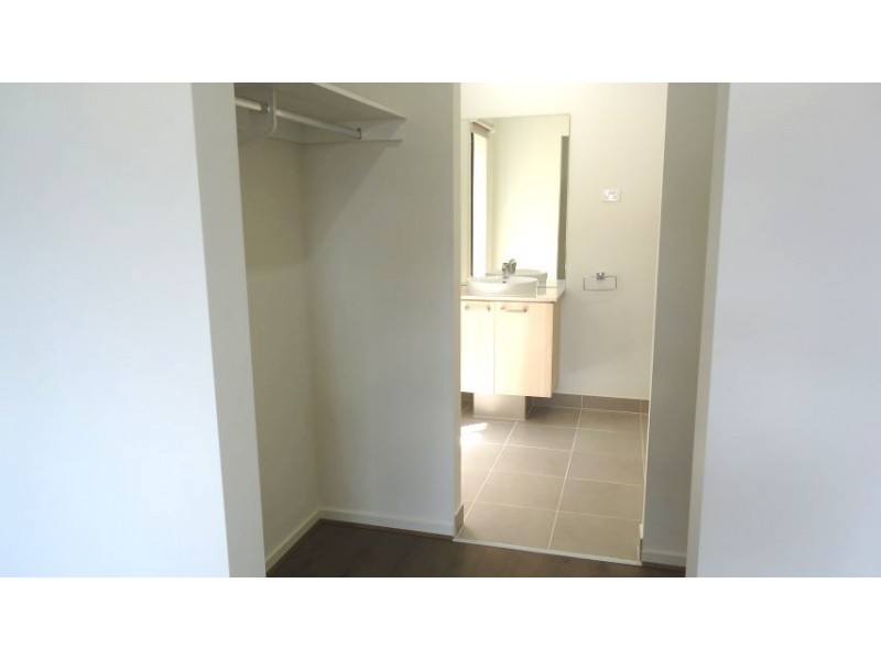 12 Milliners Avenue, Keysborough VIC 3173