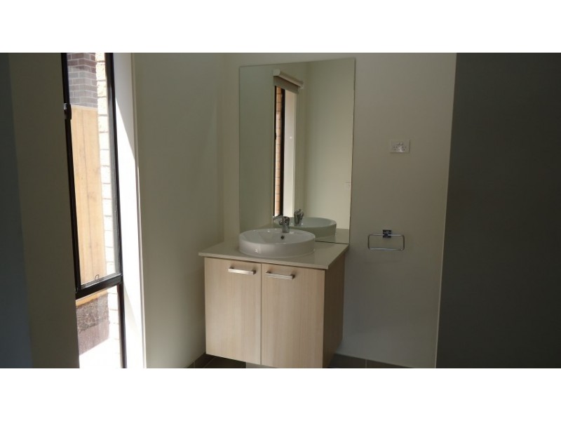 12 Milliners Avenue, Keysborough VIC 3173