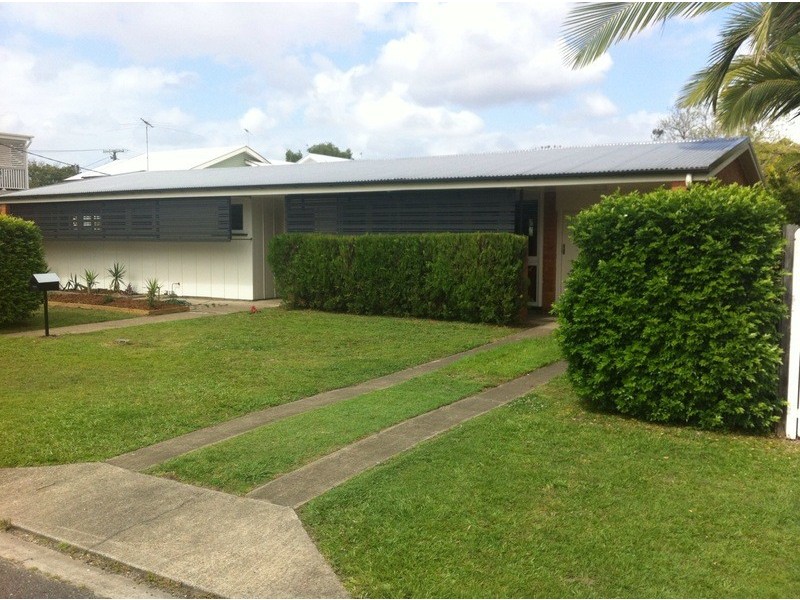 2 Horton Street, Wooloowin QLD 4030