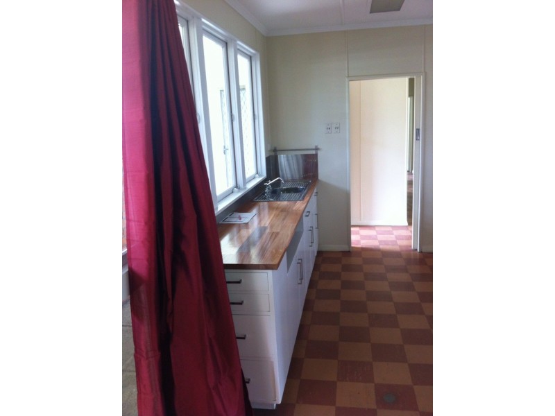 2 Horton Street, Wooloowin QLD 4030