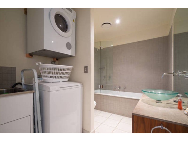 106/187 Graham Street, Port Melbourne VIC 3207