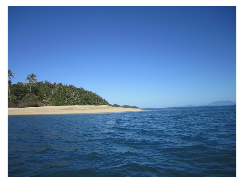 7 Sandpiper Close, Mission Beach QLD 4852