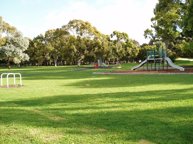 27 The Parade, Marion SA 5043