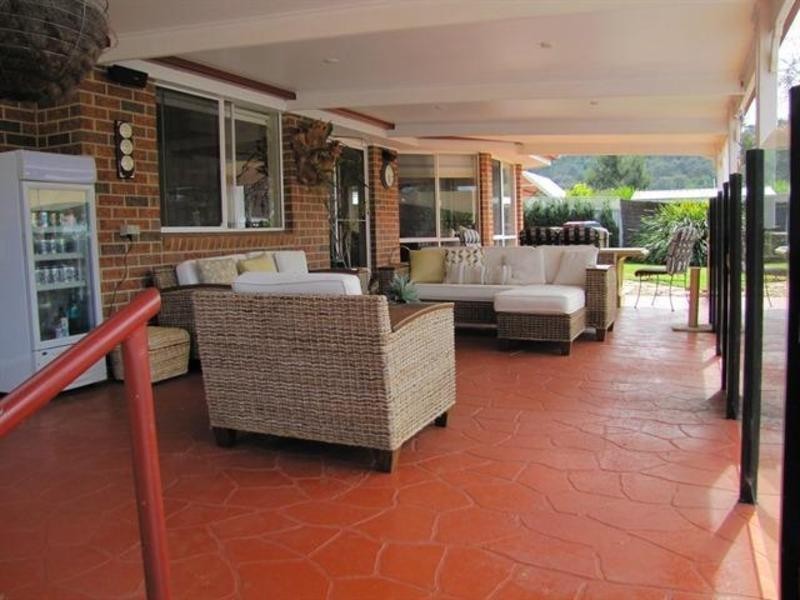 8 Sarson Rd, Albury NSW 2640